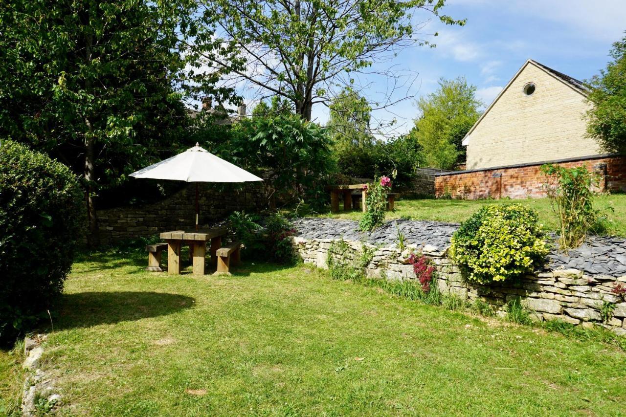 The Coach House And The Stable Apartment Woodchester ภายนอก รูปภาพ