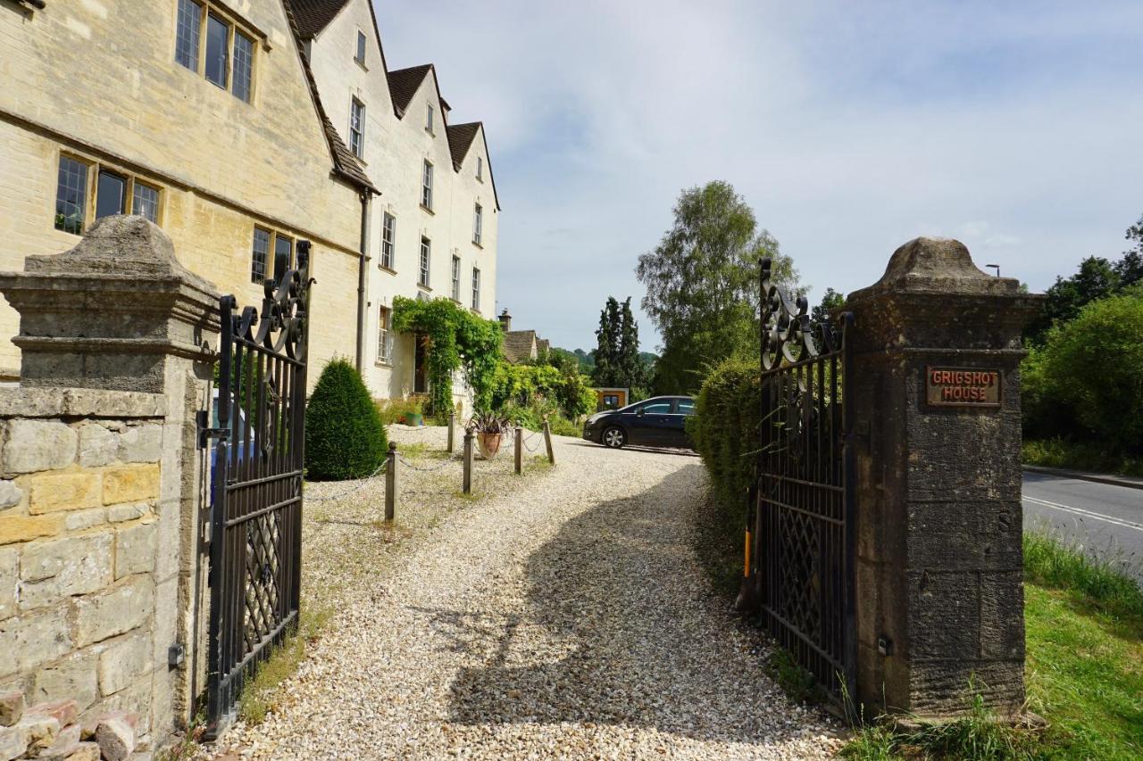 The Coach House And The Stable Apartment Woodchester ภายนอก รูปภาพ