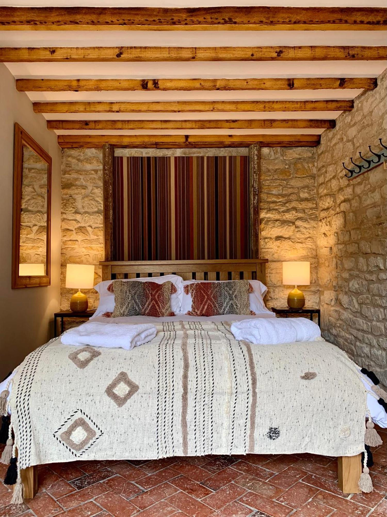 The Coach House And The Stable Apartment Woodchester ห้อง รูปภาพ